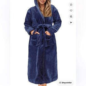 Long Robes for Women Hooded Bathrobe Soft Cozy Fluffy Sleepwear Pockets 2XL/3XL